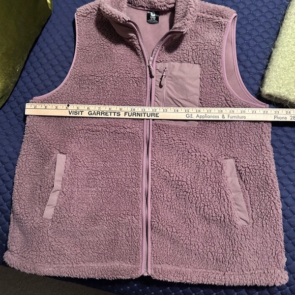 Ladies XL Sherpa Vest Mauve New - Picture 9 of 9